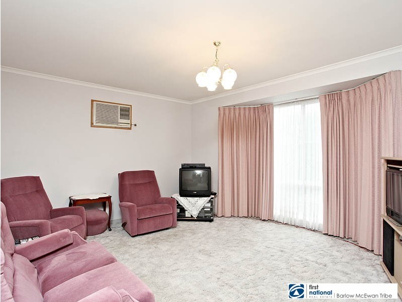 2/37 Burt Street, Altona VIC 3018