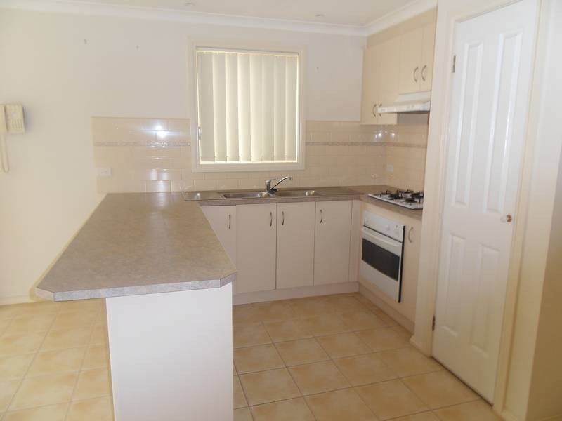 13 Lan Avenue, Altona Meadows VIC 3028