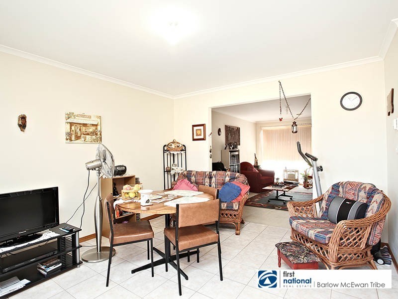 1/33 May Avenue, Altona Meadows VIC 3028
