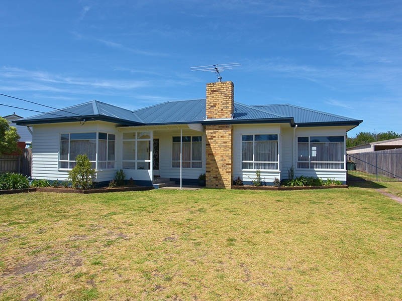 28 Emu Avenue, Altona VIC 3018
