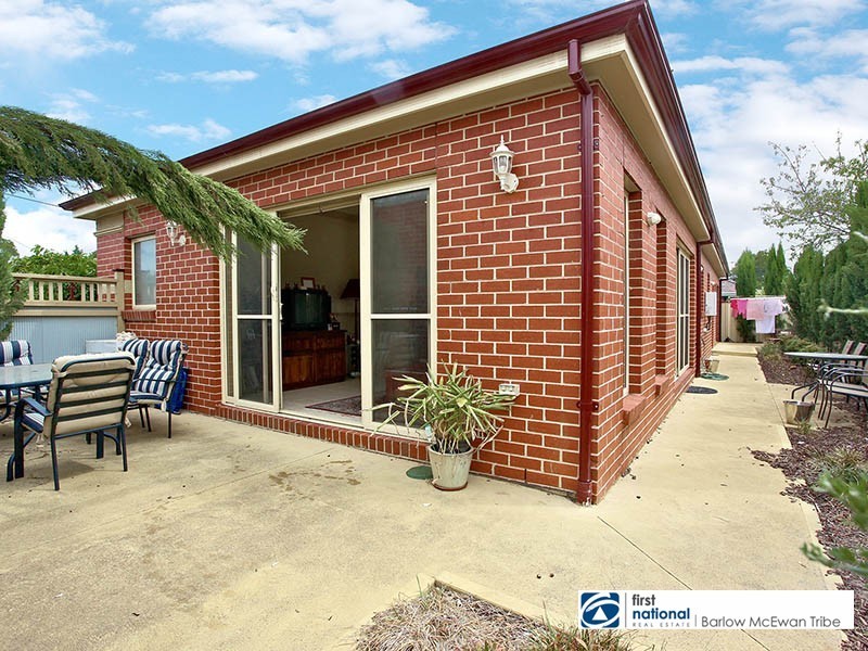 51 Linnet Street, Altona VIC 3018
