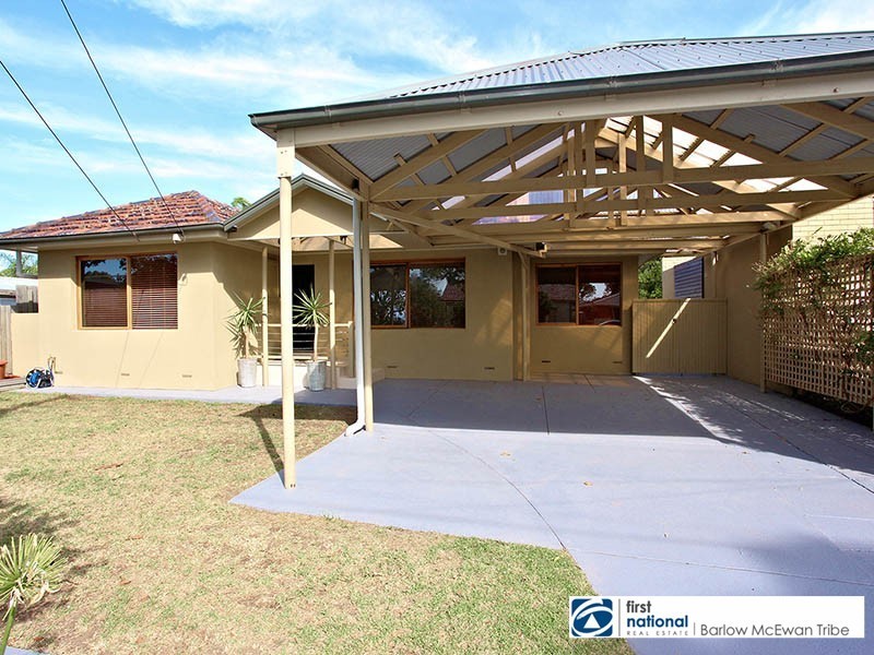 1 Cowra Street, Altona VIC 3018