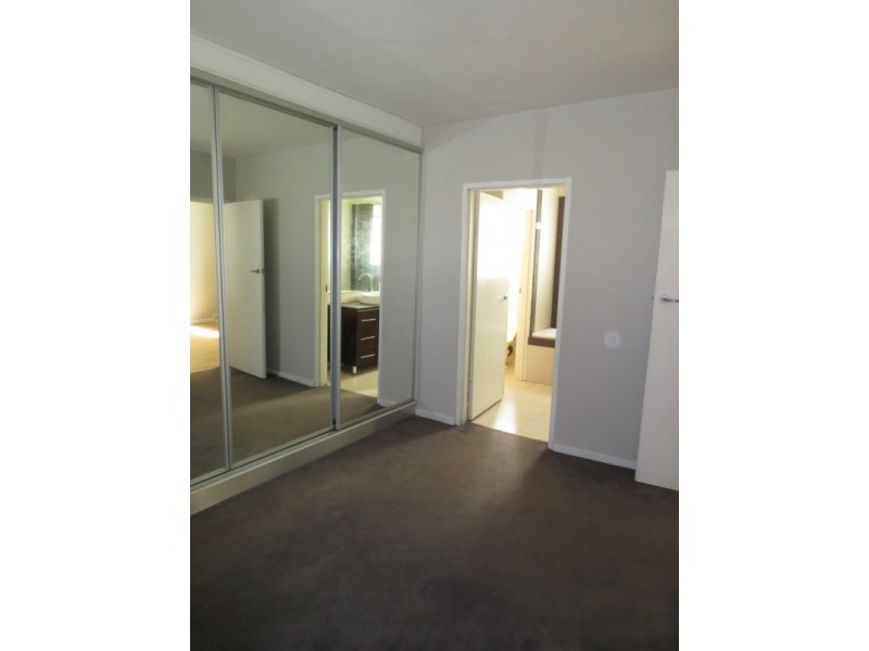 2/355 Blackshaws Road, Altona North VIC 3025