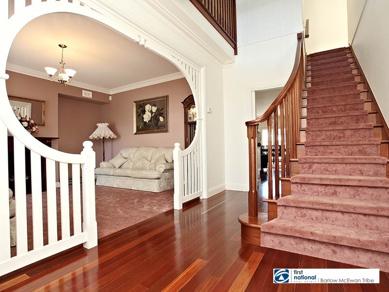 35 Myrtle Grove, Altona VIC 3018