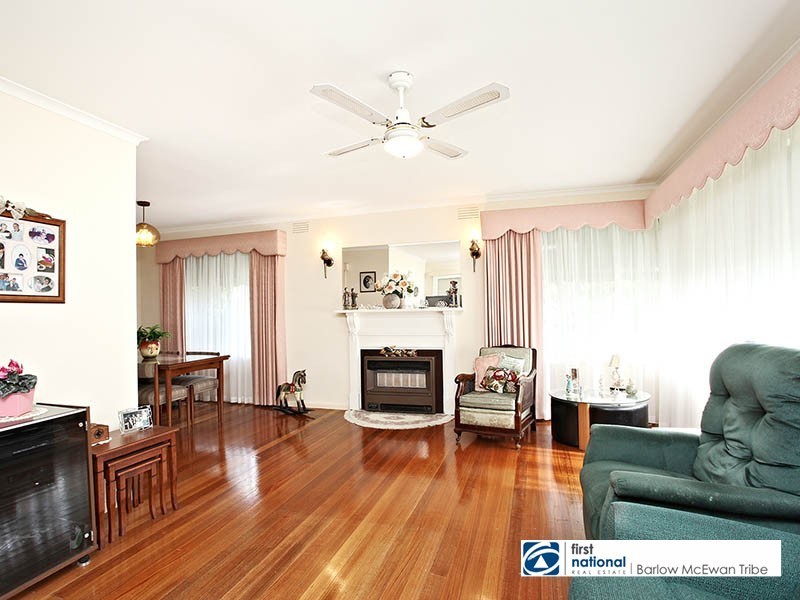 3 Simmons Drive, Altona VIC 3018