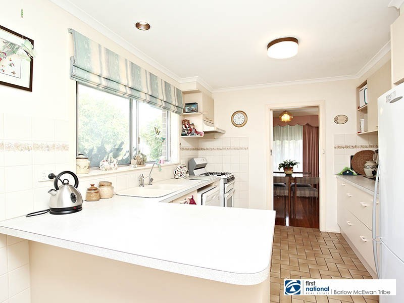 3 Simmons Drive, Altona VIC 3018