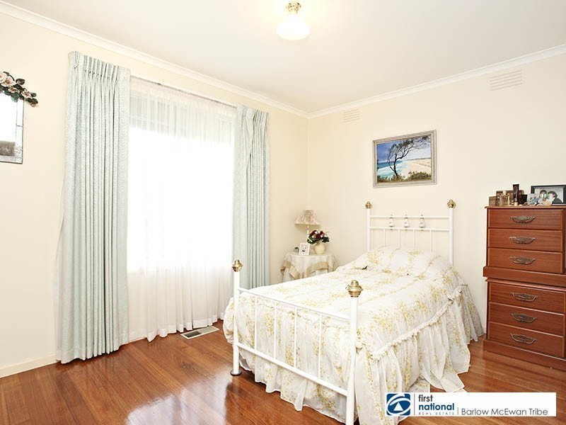 3 Simmons Drive, Altona VIC 3018