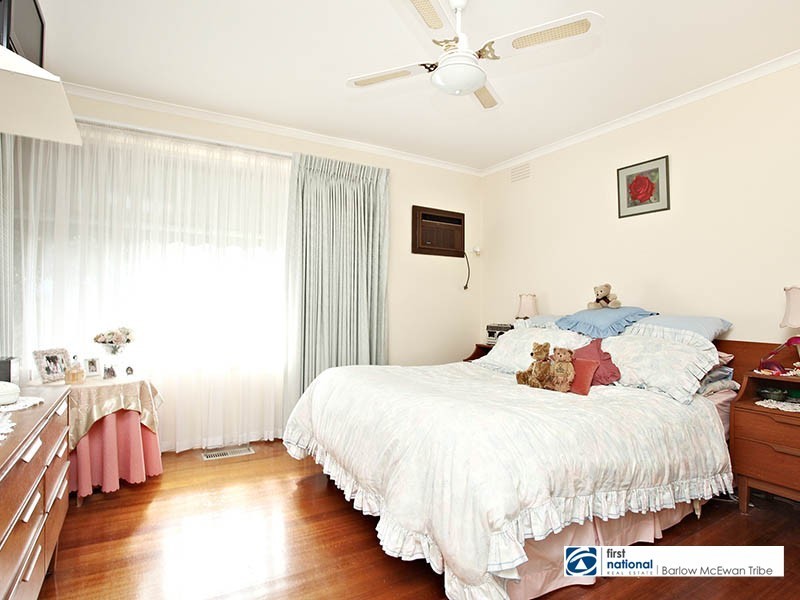 3 Simmons Drive, Altona VIC 3018