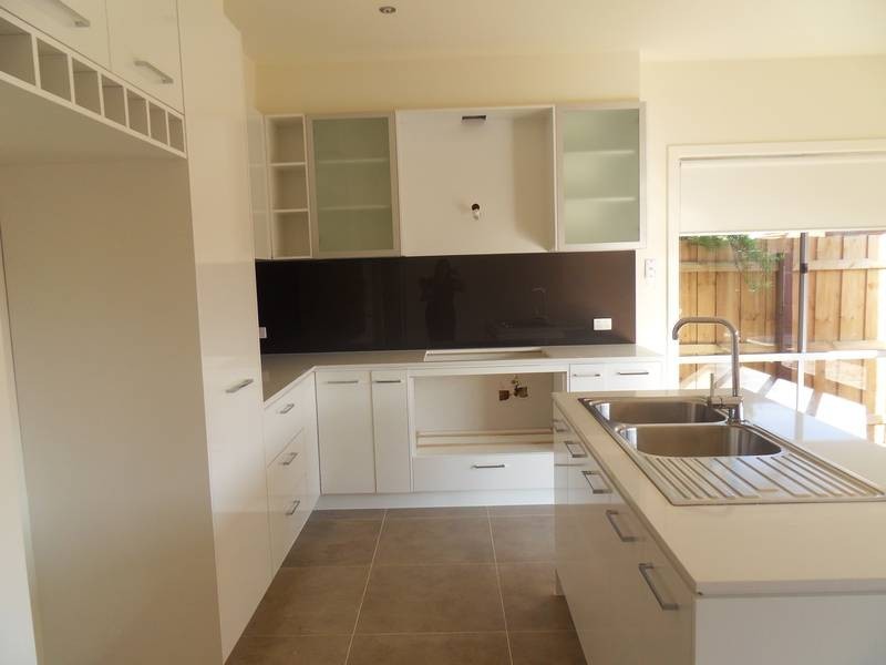 4/35 Upton Street, Altona VIC 3018