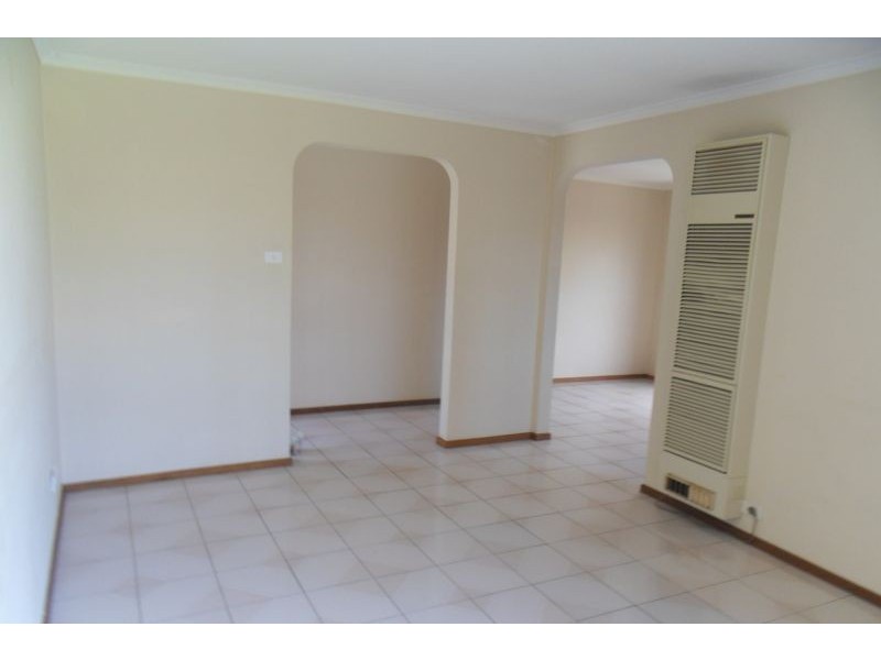 1/7 O’Shannessy Court, Altona Meadows VIC 3028