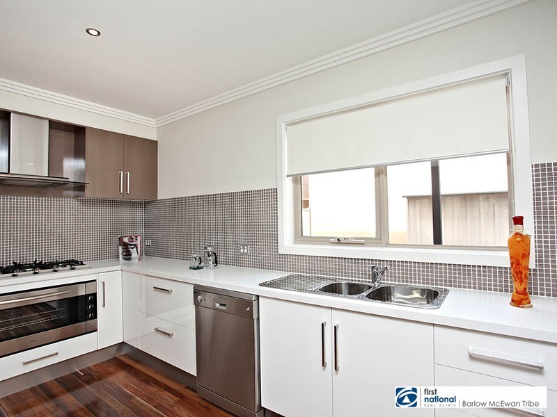 3/19 Hemsley Promenade, Point Cook VIC 3030