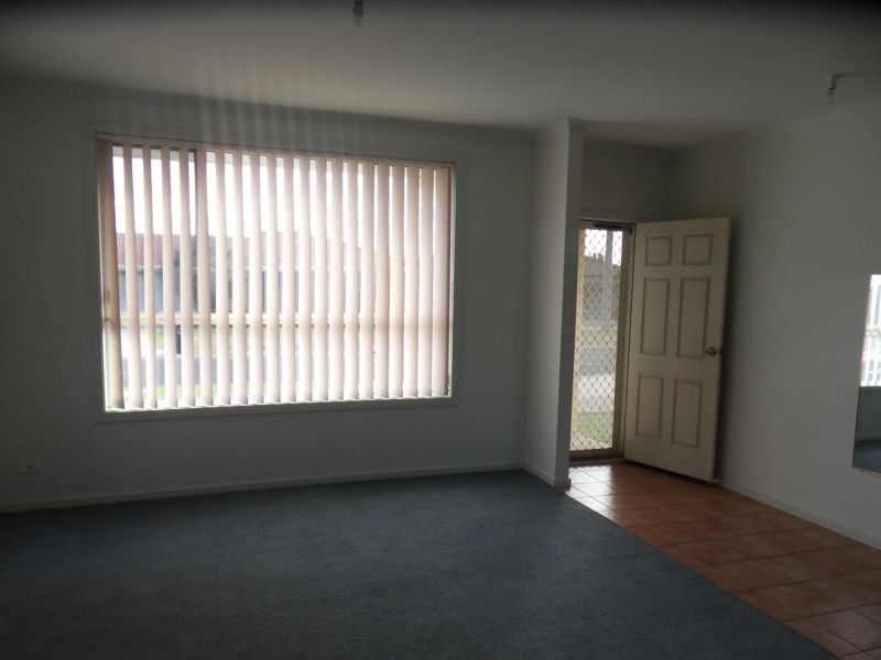 2/35 Balaclava Avenue, Altona Meadows VIC 3028