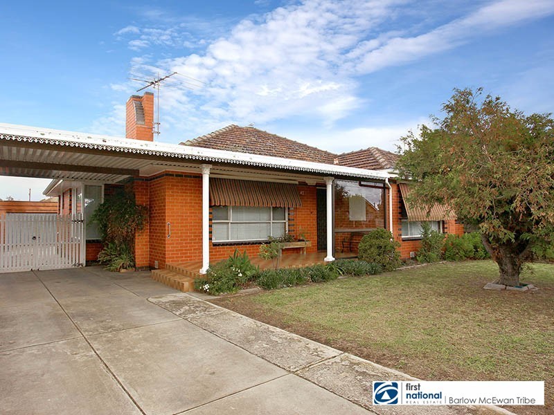 42 Curlew Avenue, Altona VIC 3018