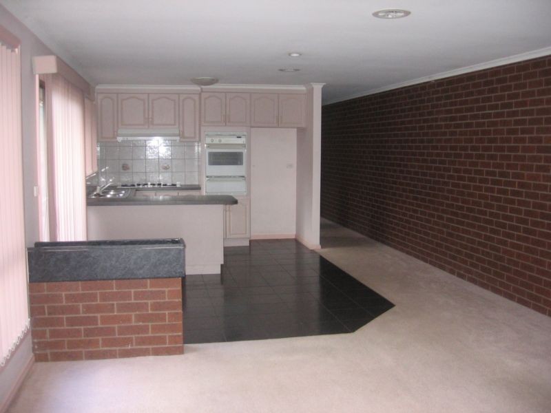 2/68 Shirley Street, Altona Meadows VIC 3028