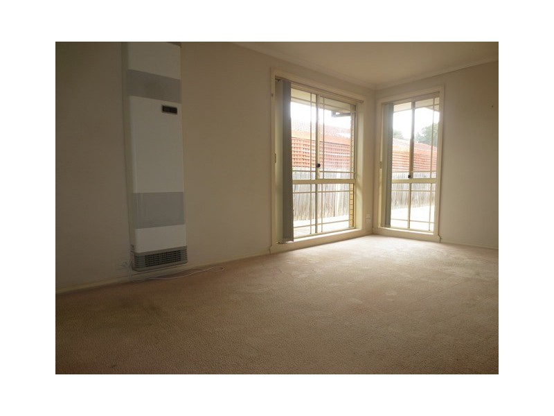 2/73 Hook Street, Altona Meadows VIC 3028