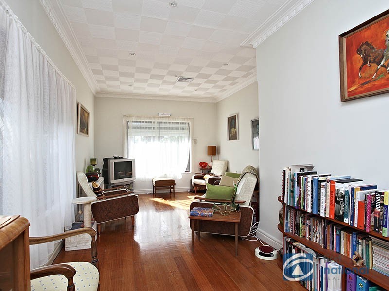 19 Cypress Avenue, Brooklyn VIC 3012