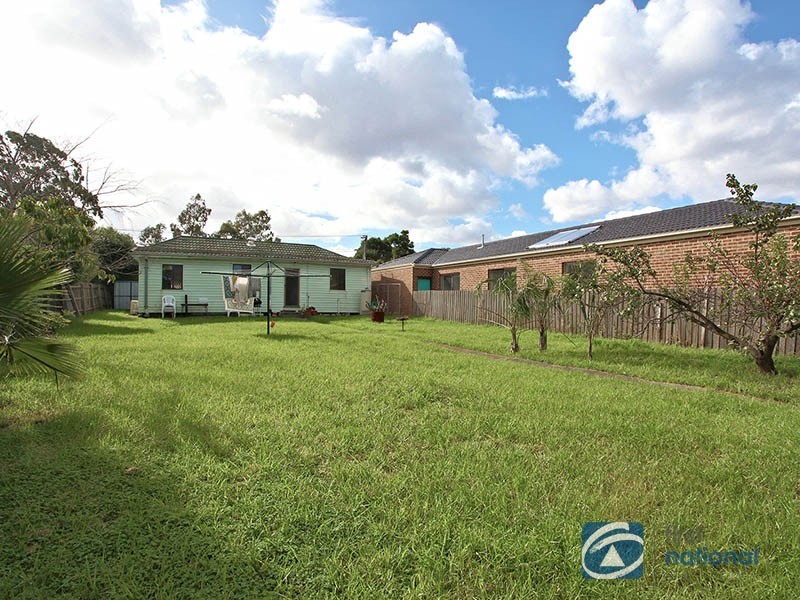 19 Cypress Avenue, Brooklyn VIC 3012