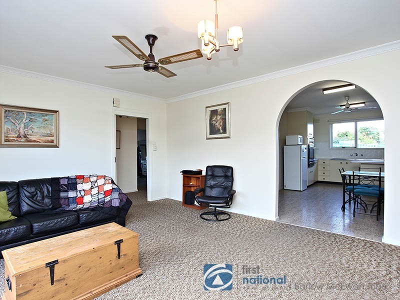 2/180 Queen Street, Altona VIC 3018