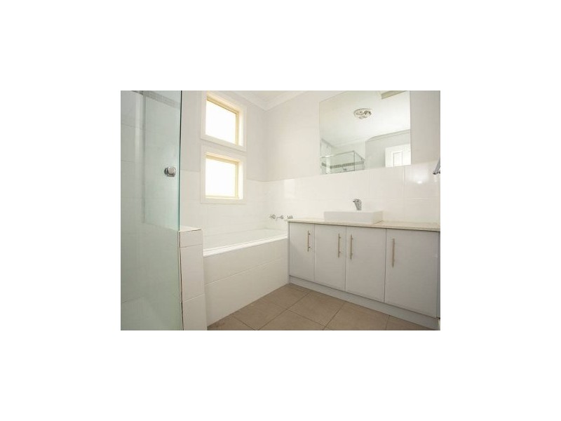 184 Civic Parade, Altona VIC 3018