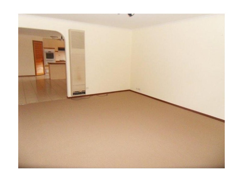 319 Victoria Street, Altona Meadows VIC 3028