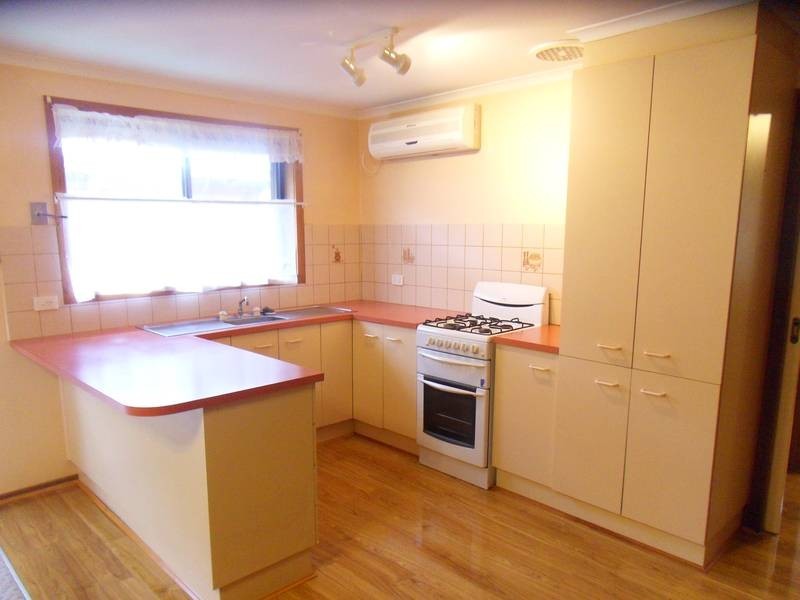 1/54 Crown Street, Altona Meadows VIC 3028