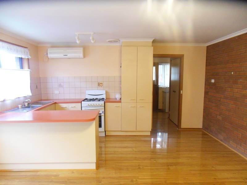 1/54 Crown Street, Altona Meadows VIC 3028