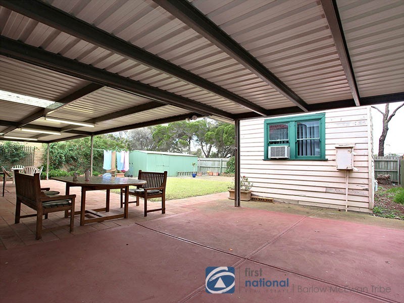 11 Stirling Avenue, Altona VIC 3018