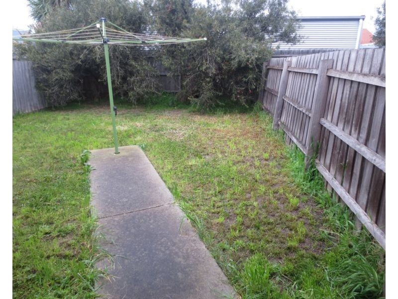 6 Balaclava Avenue, Altona Meadows VIC 3028