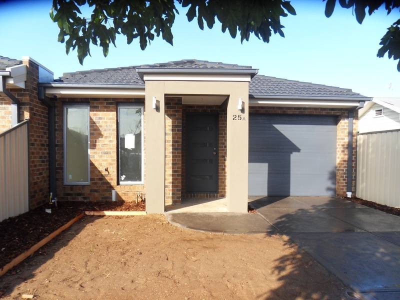 25A Corrigan Avenue, Brooklyn VIC 3012