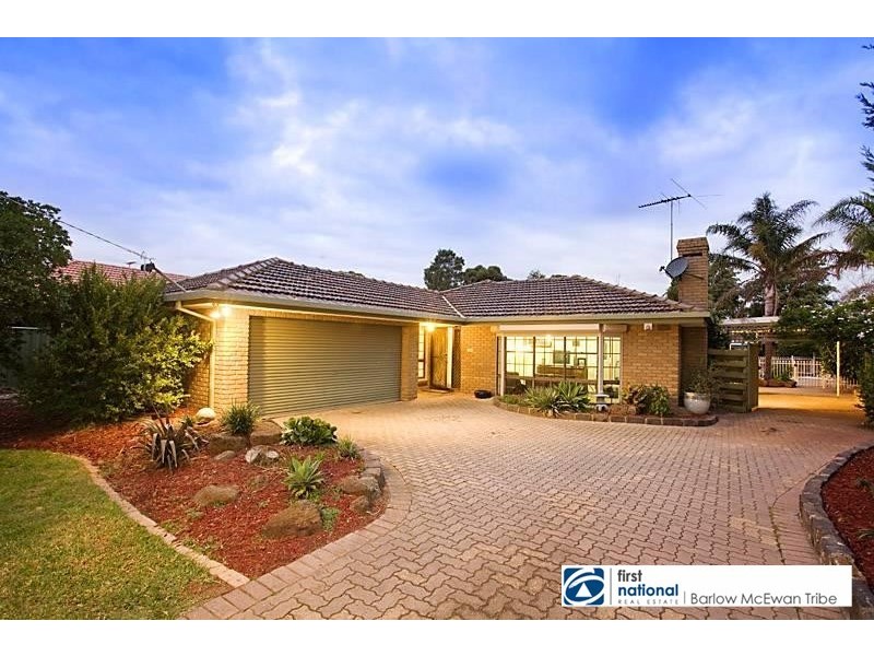 10 Kurrajong Drive, Altona Meadows VIC 3028