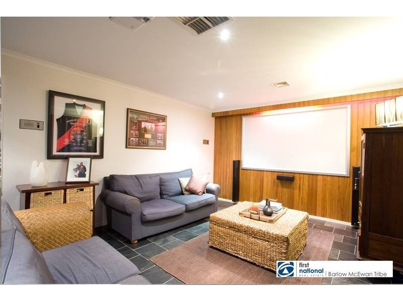 10 Kurrajong Drive, Altona Meadows VIC 3028