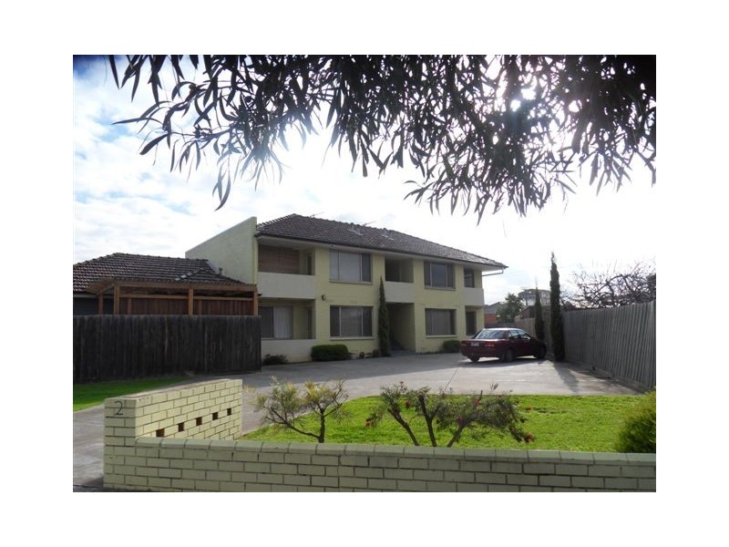 4/2 May Street, Altona North VIC 3025