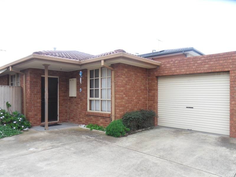 2/27 Trafalgar Avenue, Altona Meadows VIC 3028