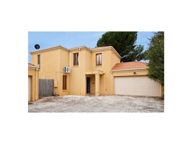 3/6 Romawi Street, Altona VIC 3018