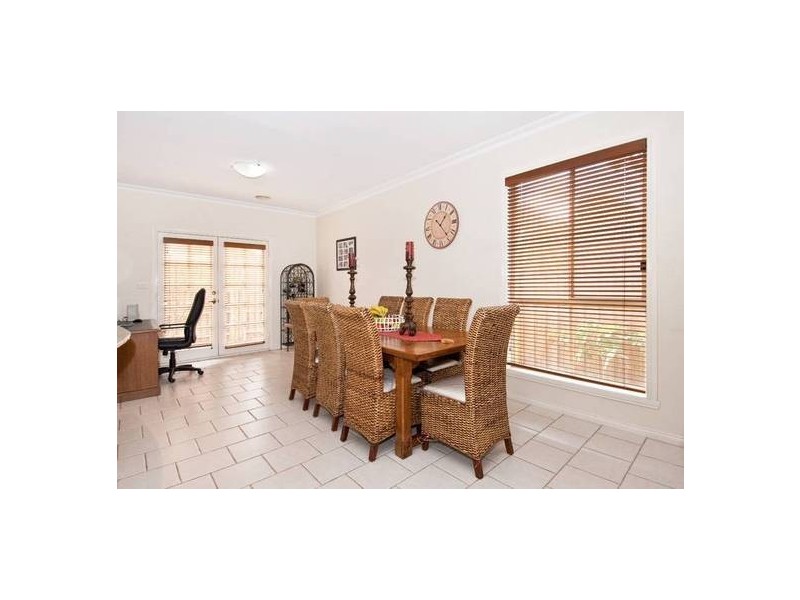 3/6 Romawi Street, Altona VIC 3018