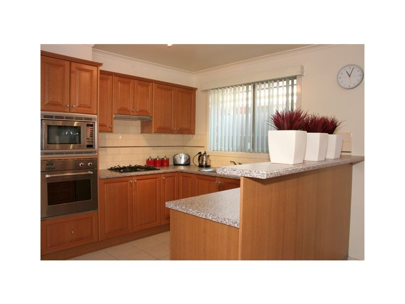 1/3 Weaver Court, Altona Meadows VIC 3028