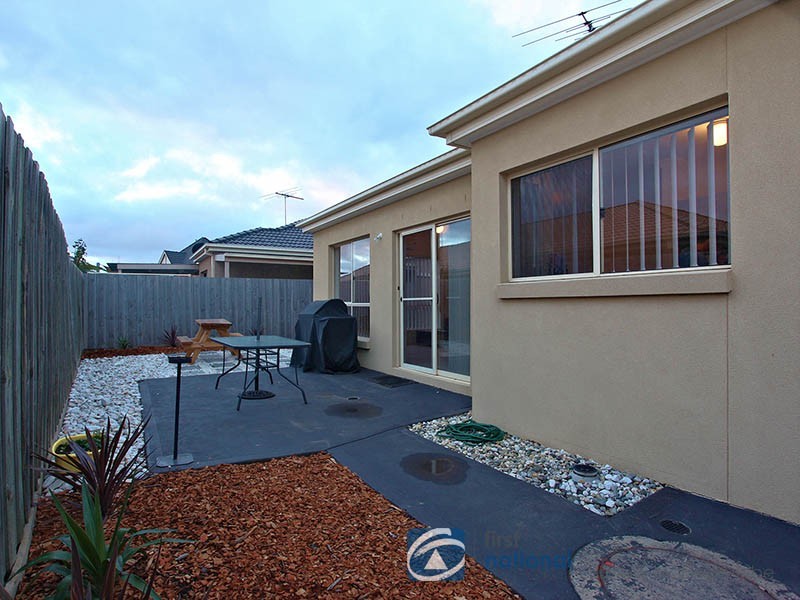 22 Kensington Crescent, Altona Meadows VIC 3028