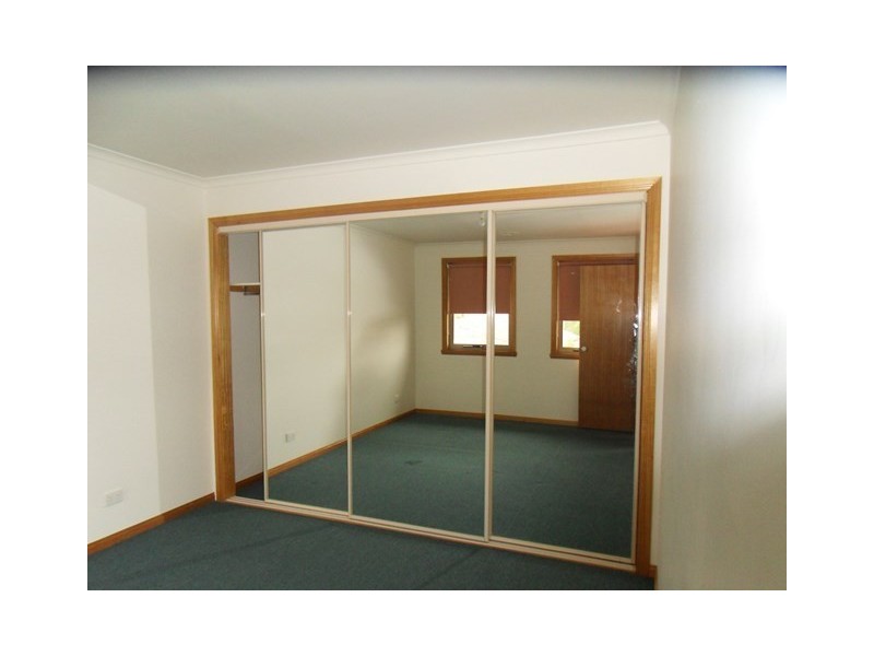 57 Angus Avenue, Altona North VIC 3025