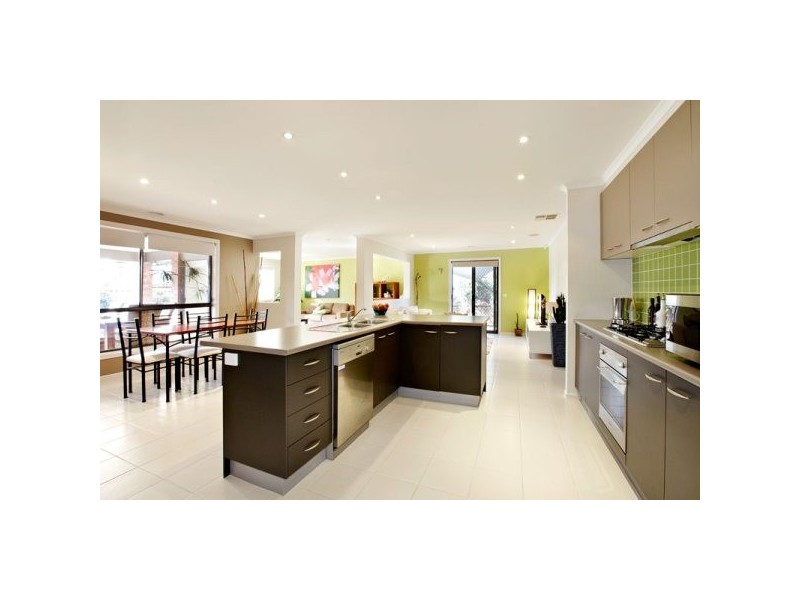 9 Vine Close, Point Cook VIC 3030