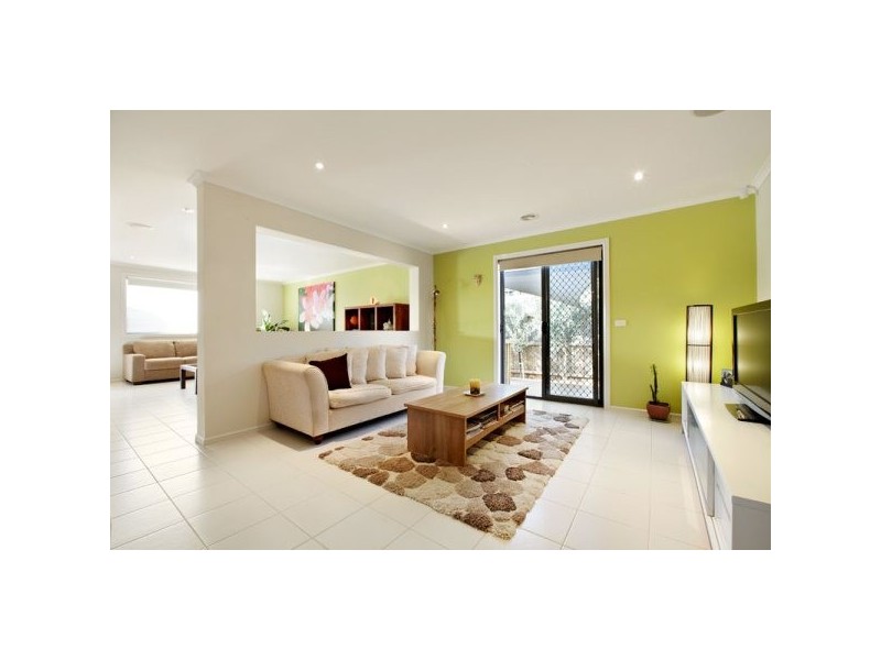 9 Vine Close, Point Cook VIC 3030