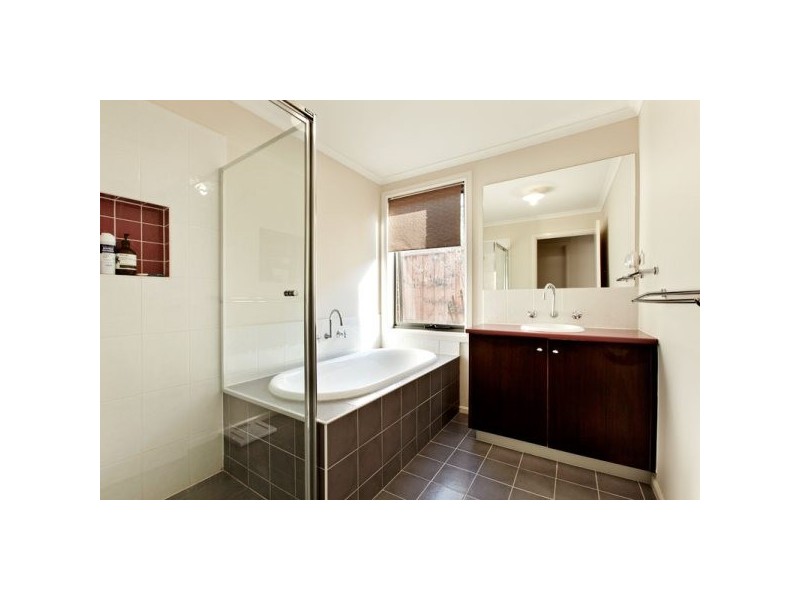 9 Vine Close, Point Cook VIC 3030