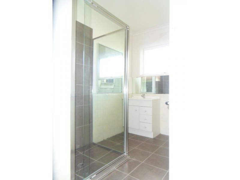 15 Hammond Street, Altona VIC 3018