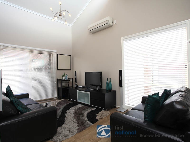 2/176 Queen Street, Altona VIC 3018