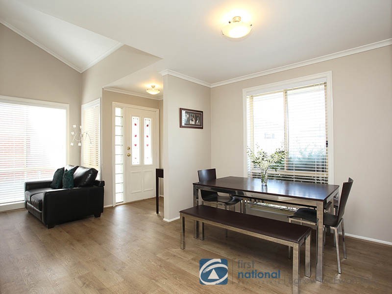 2/176 Queen Street, Altona VIC 3018