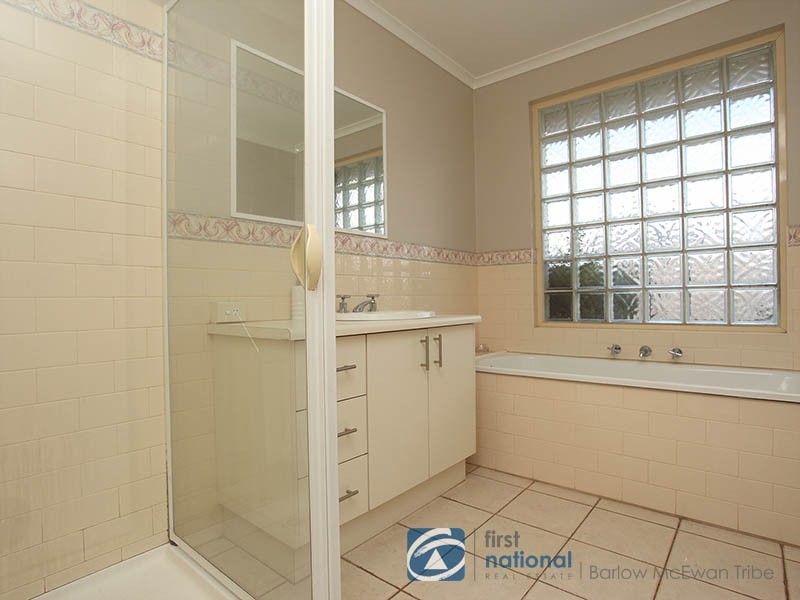 2/176 Queen Street, Altona VIC 3018