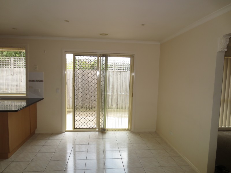 2/10 Sexton Court, Altona Meadows VIC 3028