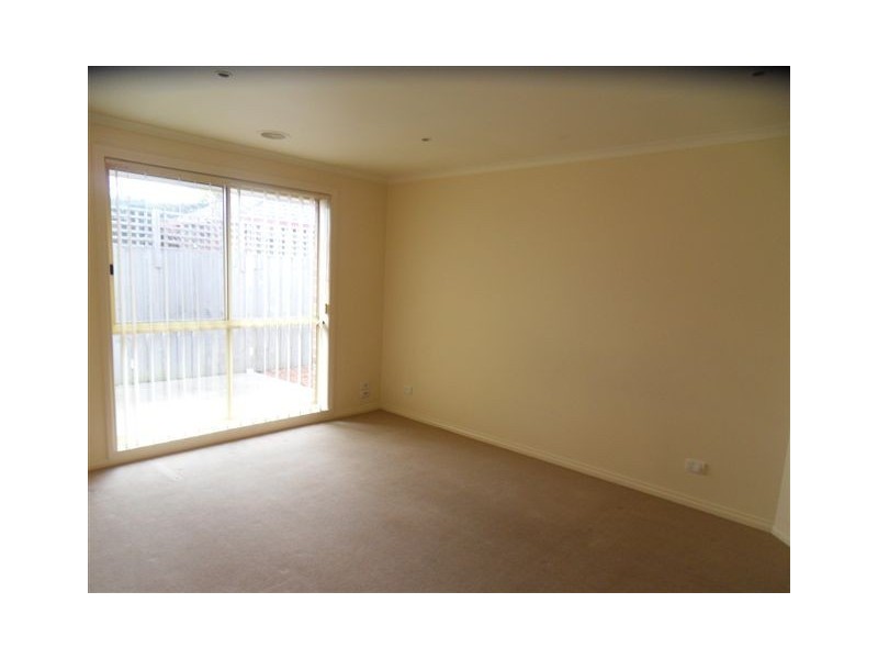 2/10 Sexton Court, Altona Meadows VIC 3028
