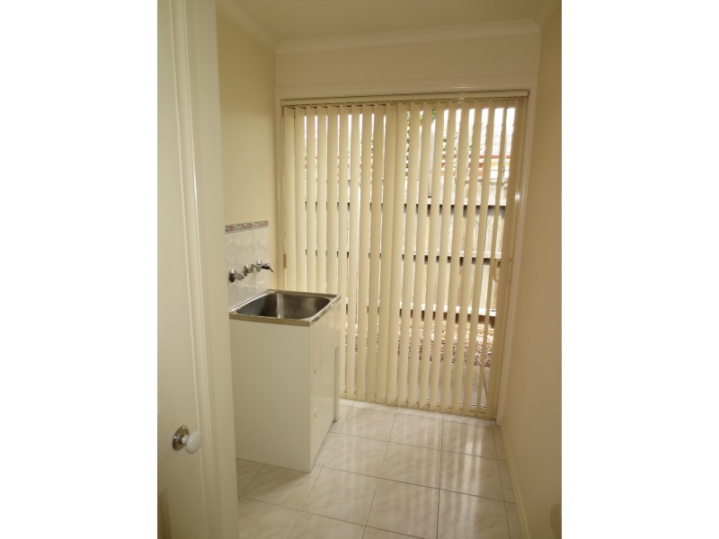 2/10 Sexton Court, Altona Meadows VIC 3028