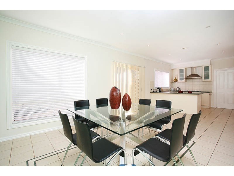 2 Jesse Court, Altona Meadows VIC 3028