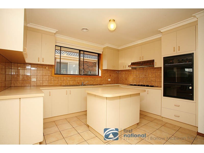 14 Dixon Court, Altona Meadows VIC 3028